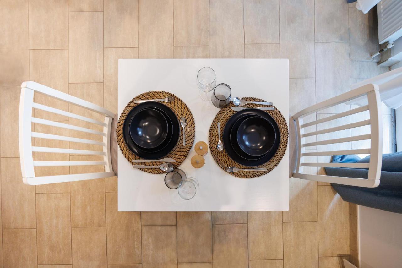 Cozy Market-Square Retreat Located In The Heart Of The 10Th District Vienna Esterno foto