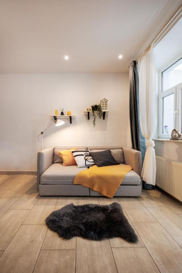 Cozy Market-Square Retreat Located In The Heart Of The 10Th District Vienna Esterno foto